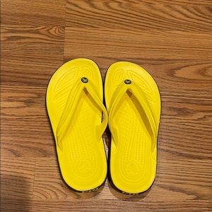 Crocs thong sandals